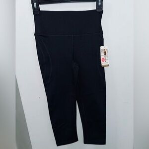 Shapewear black capri leggings